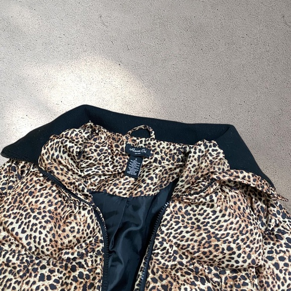 !! SOLD DO NOT BUY !! Ana Cai Leopard Print Zip Up Puffer Jacket - Picture 3 of 3